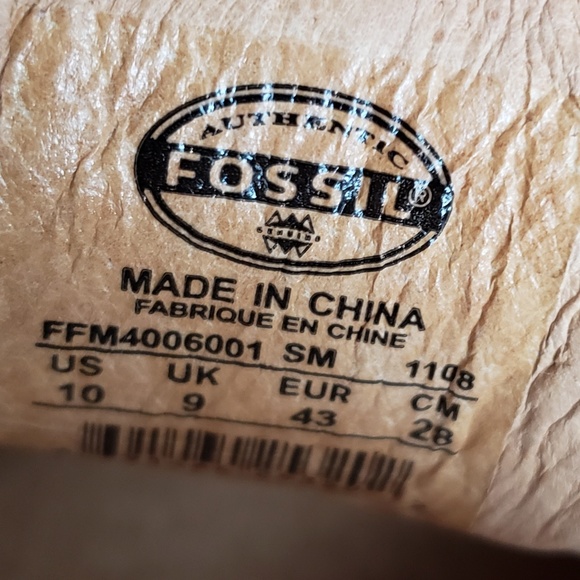 💥💥💥SOLD💥💥Authentic Fossil Perforated Loafers - Picture 7 of 8